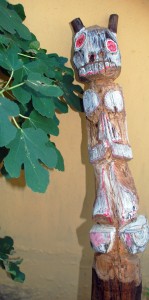 filippo biagioli palo da guardia incenso spirit figure european tribal art