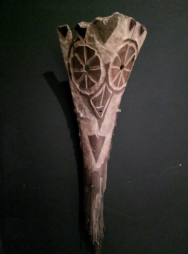 filippo biagioli maschera in legno di palma mediterranea mostra onzo