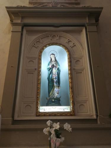 Madonna Chiesa centrale di Vada Livorno Italia